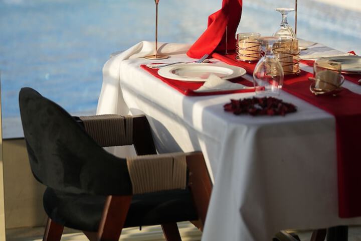 Dining 61 of 101