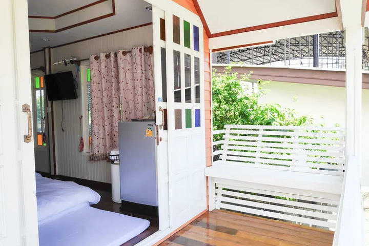 Baan Talay Siri by Benya VR