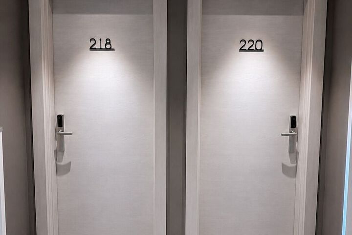 Hotel 2 of 89