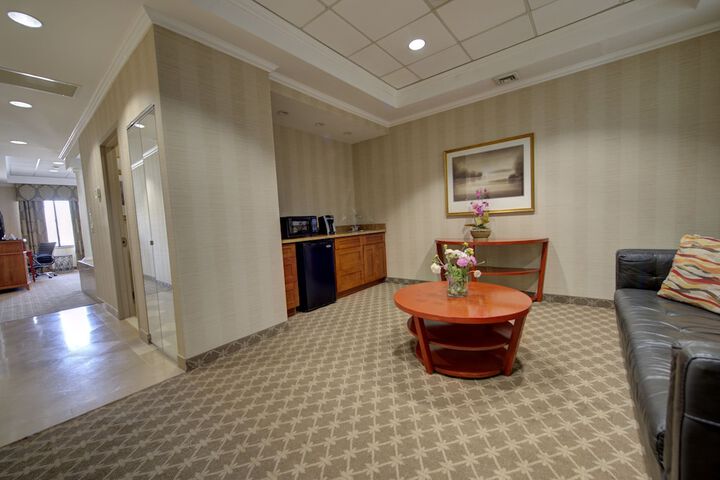Room 3 of 49