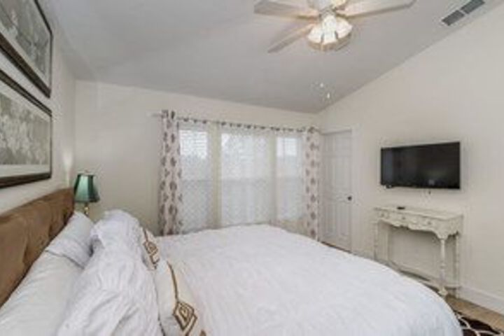 Room 2 of 13