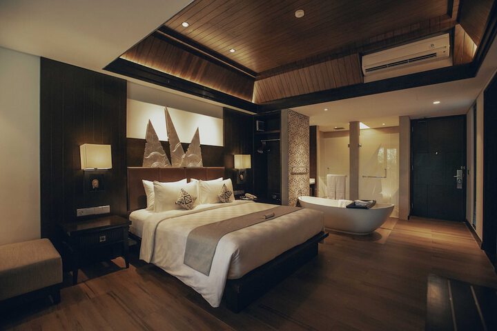 Room 21 of 76