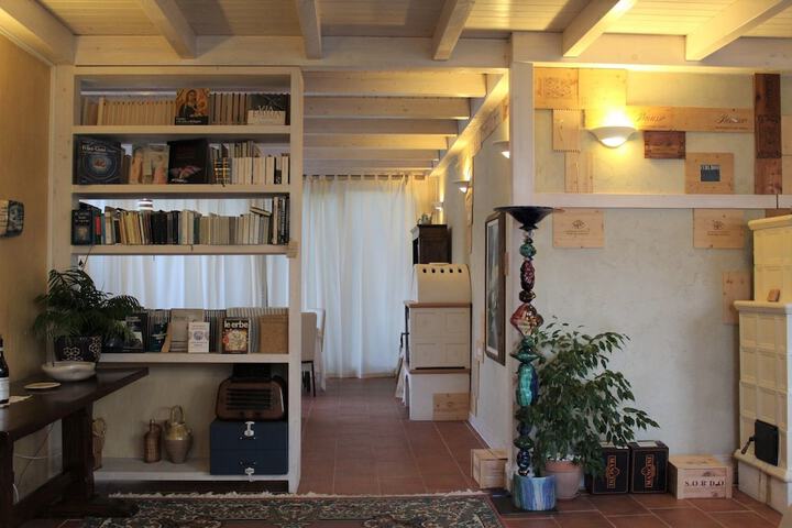 Hotel Interior 3 of 32
