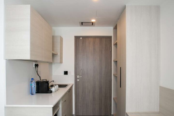 Room 37 of 64