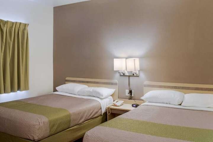 2 Double Beds (1 of 2)