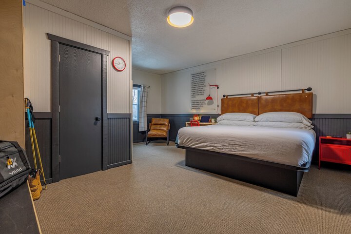 Room 25 of 60