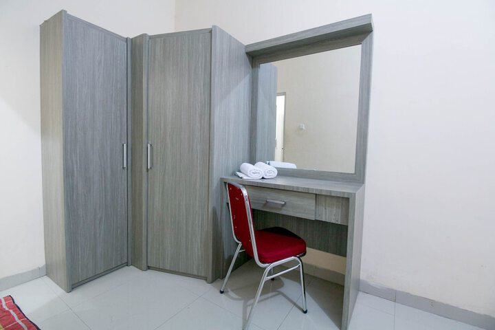 Room 22 of 34