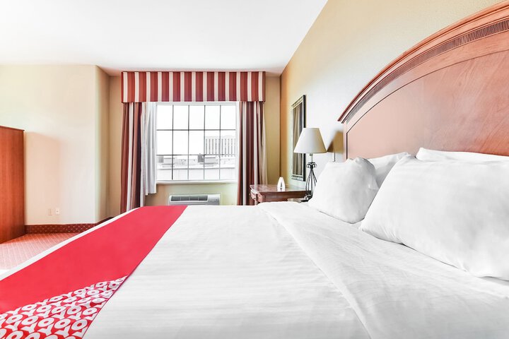 1 Bedroom Suite (2 of 9)