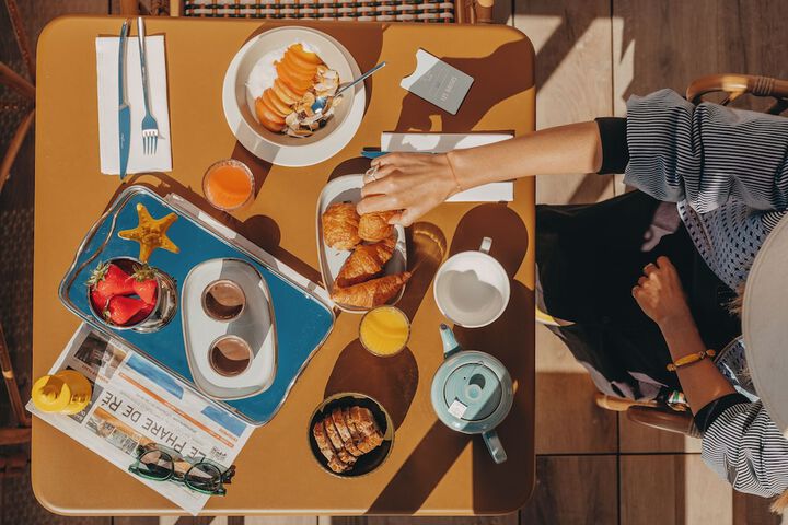 Dining 55 of 69