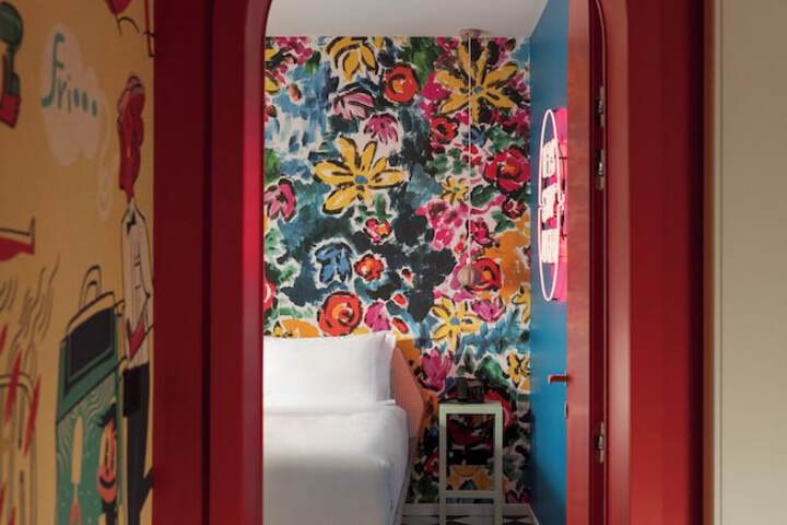 Room 31 of 85