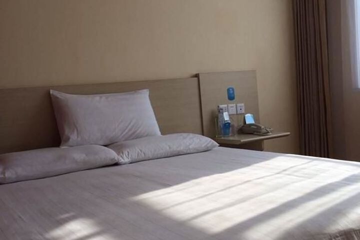 Room 4 of 21