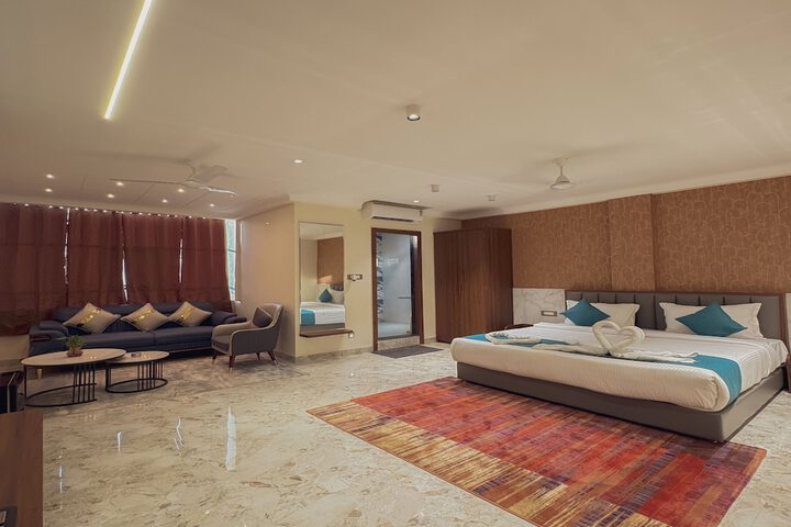 Room 18 of 48