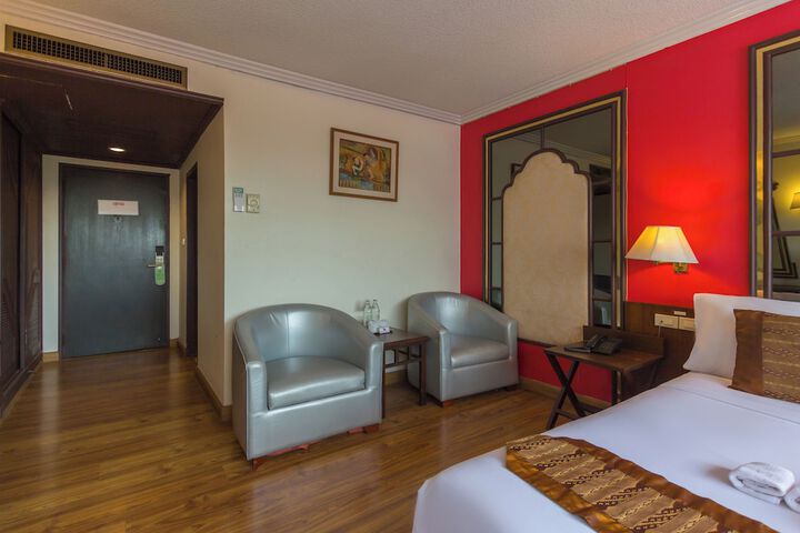 Room 30 of 92