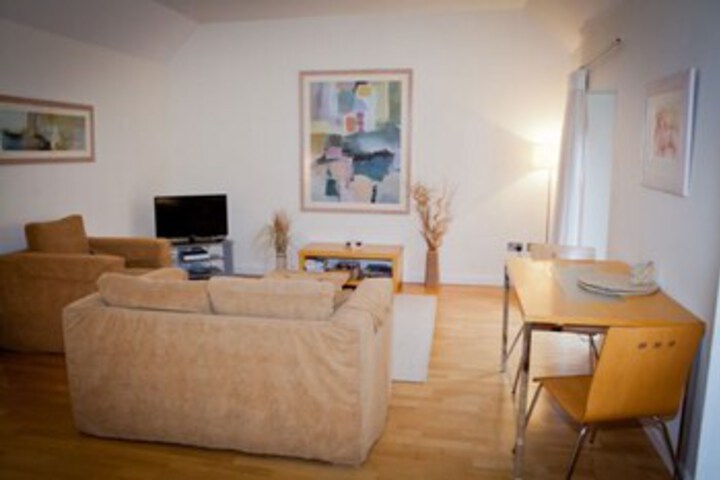 Room 15 of 60