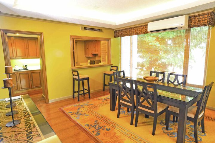Dining Photos