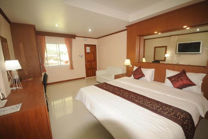 Room 15 of 43