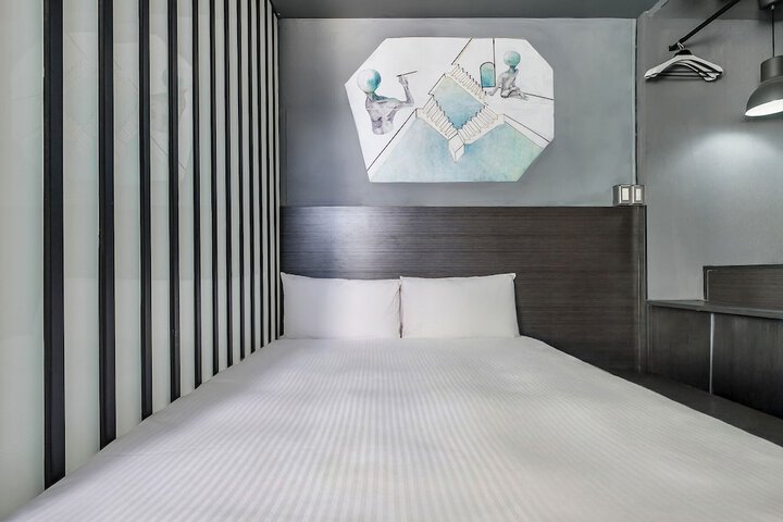 Room 22 of 121
