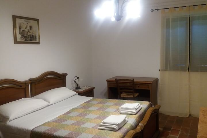 Room 10 of 26