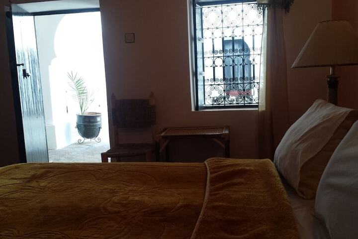 Room 4 of 51