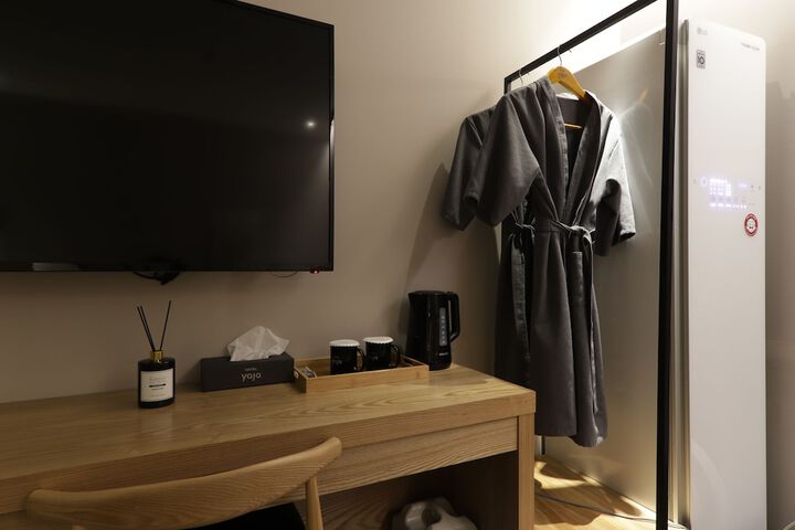 Room 40 of 64