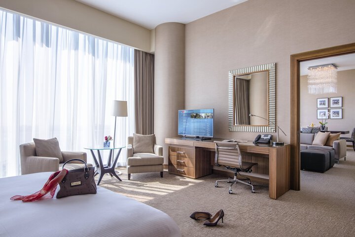 Room 30 of 142
