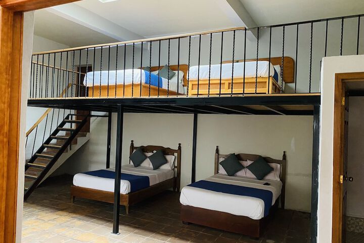 Room 20 of 172