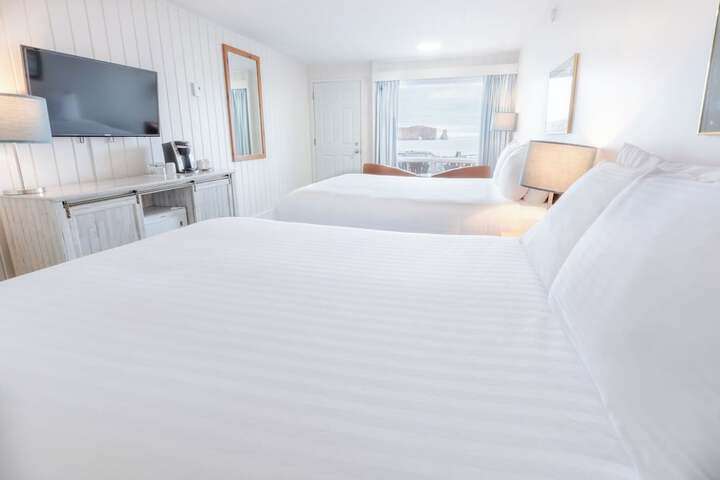 Room 38 of 165