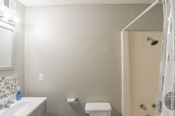 Room 8 of 13