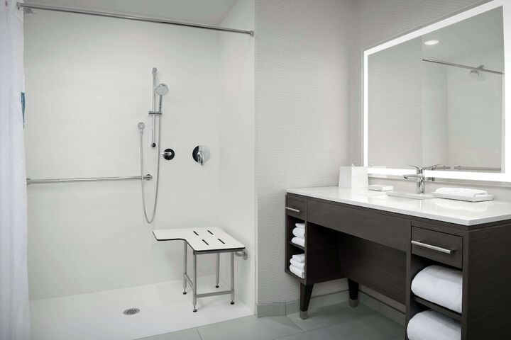 Bathroom shower