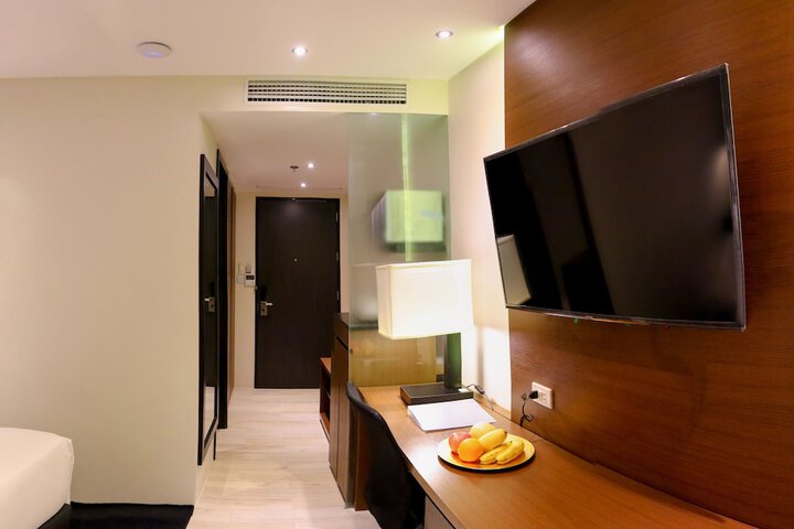 Room 13 of 67