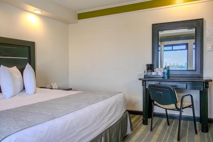 Room 15 of 87