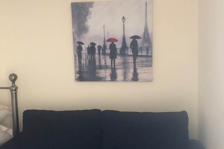 Room 11 of 25