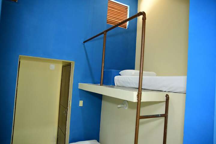 Room 17 of 82