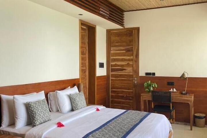 Room 10 of 44