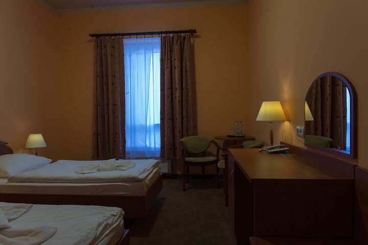 Room 7 of 41