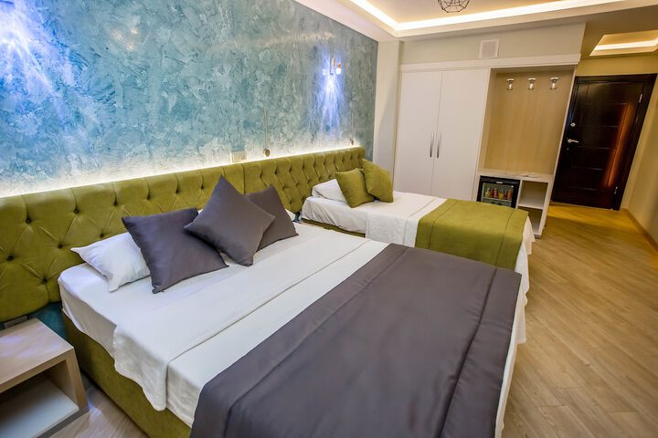 Room 14 of 84
