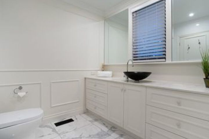 Room 2 of 22