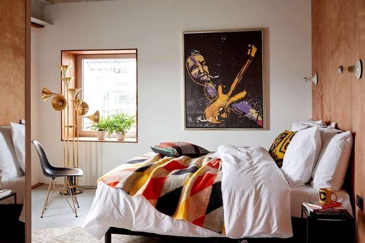Room 19 of 52