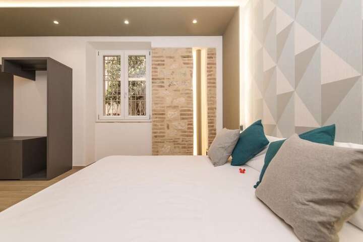 Room 3 of 6