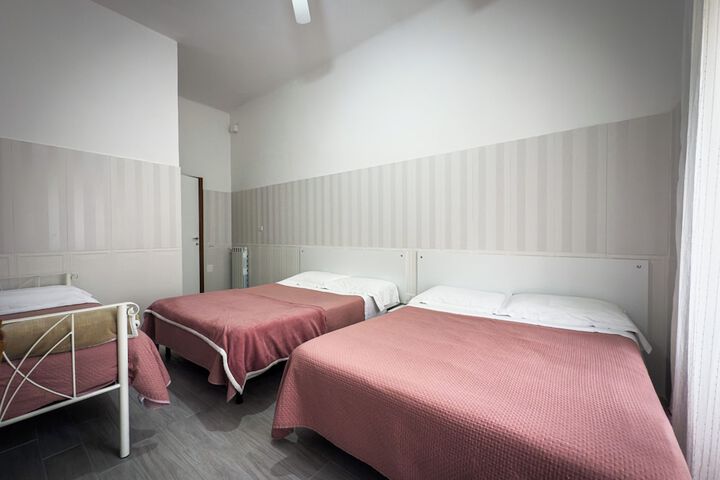 Room 15 of 31