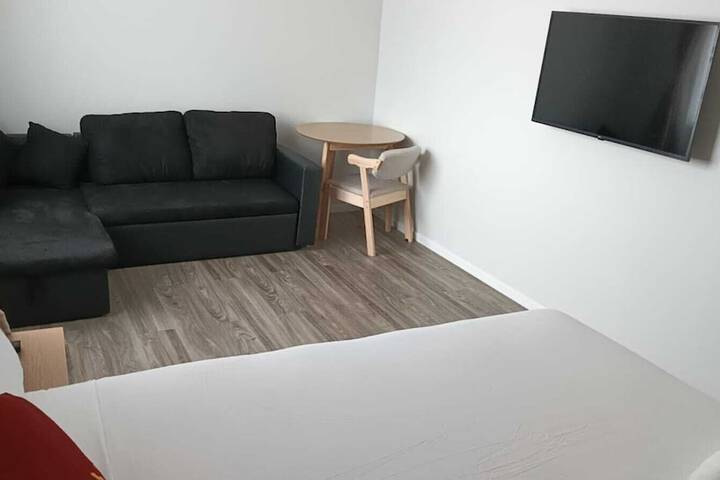 Room 9 of 45