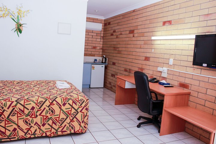 Room 2 of 19