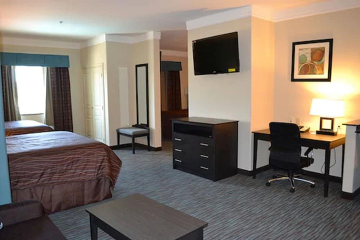 Studio Suite King Bed (9 of 15)