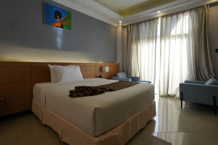 Room 82 of 173