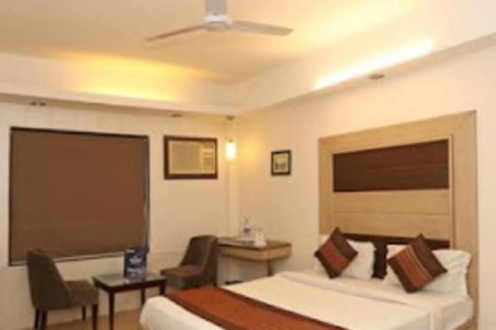 Room 17 of 22