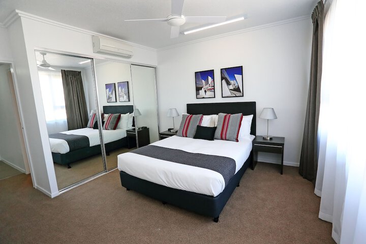 Room 9 of 54