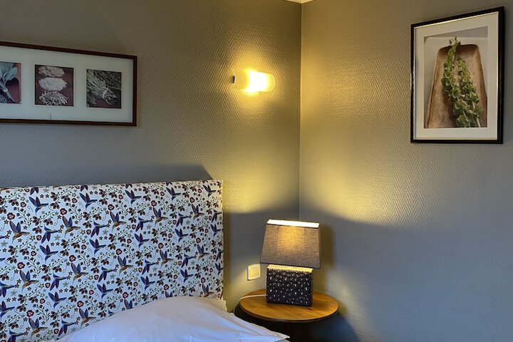 Room 9 of 36