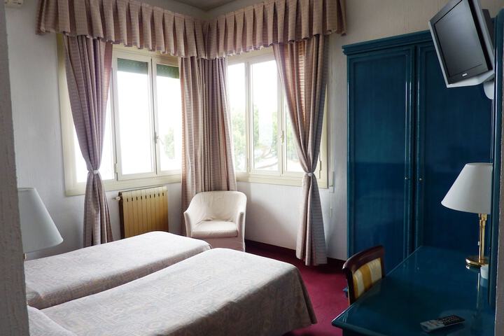 Room 19 of 61