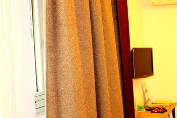 Room 116 of 191