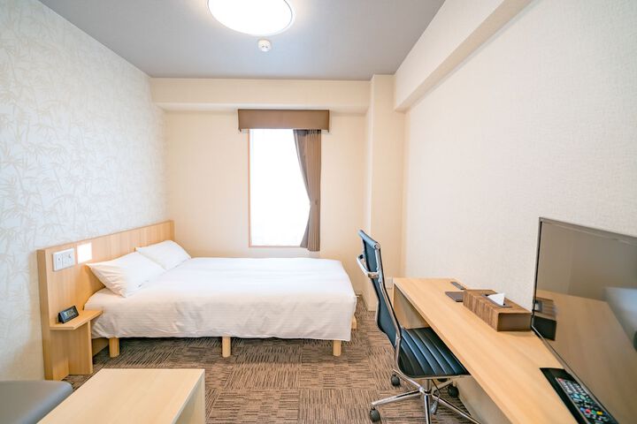 Room 7 of 43